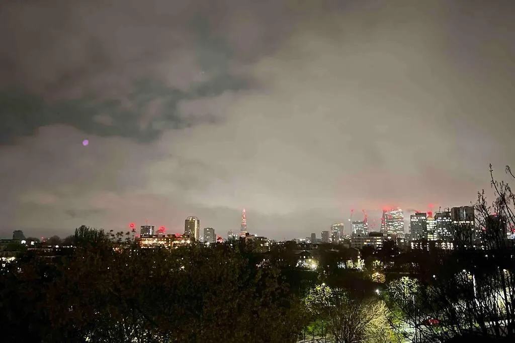 Appartamento Peaceful Bright City Hide Away With Parking Londra