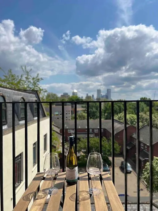 Appartamento Peaceful Bright City Hide Away With Parking Londra