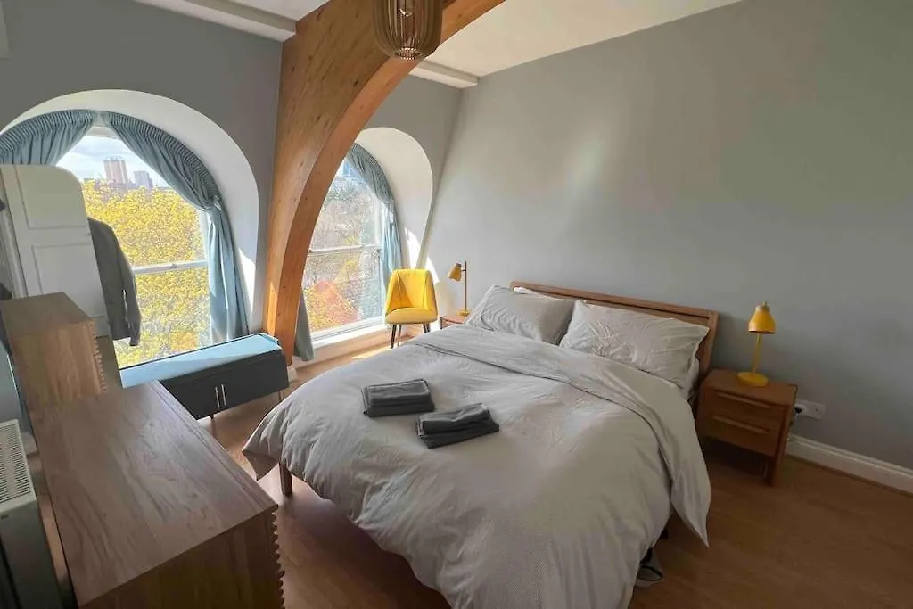 Peaceful Bright City Hide Away With Parking Apartment London 0*,  United Kingdom